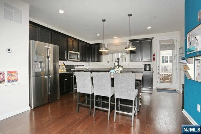 Building Photo - 4-12-30 30th St