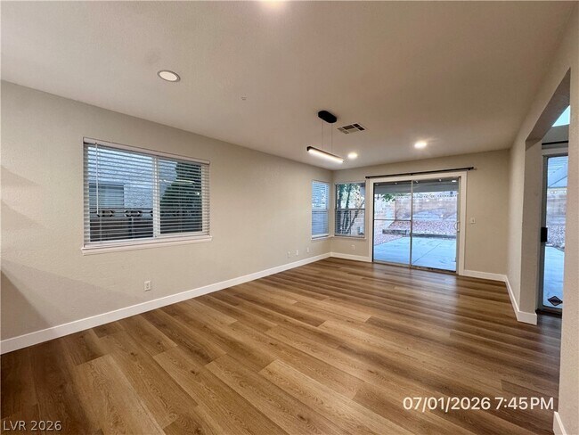 Building Photo - 8405 Shady Shores Cir