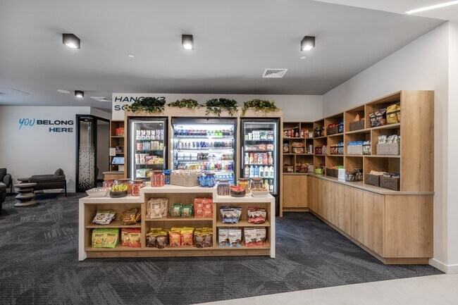 Building Photo - 75 Baldwin St