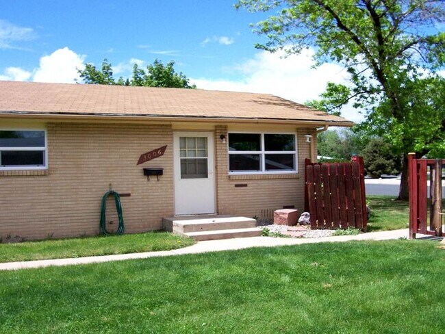 Primary Photo - 3006 Butternut Dr