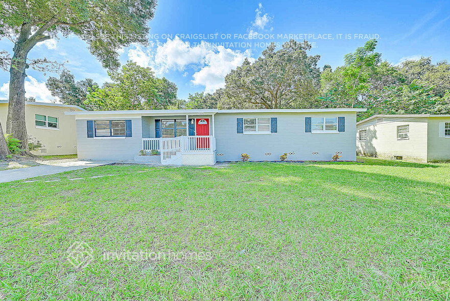 Building Photo - 5506 Perrine Dr