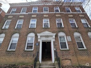 Building Photo - 3131 Hanover Ave