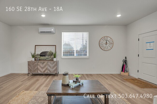 Building Photo - 160 SE 28th Ave