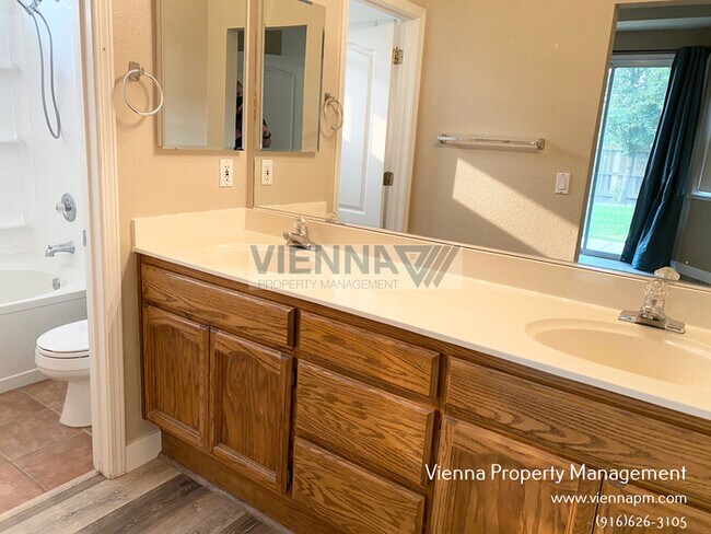 Building Photo - 1347 Hartley Way