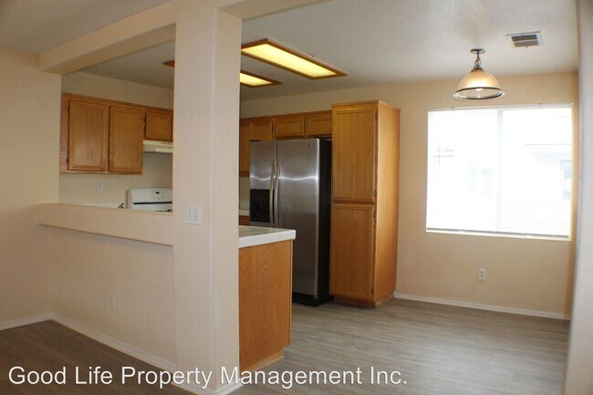 Building Photo - 10292 Wateridge Cir