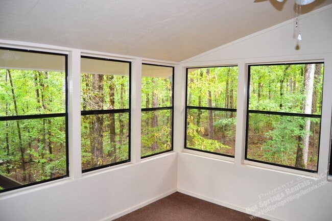 Building Photo - Carmona Area | Home | 71ColLWy