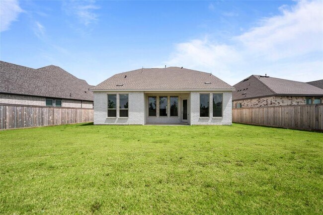 Building Photo - 22119 Shrimp Plant Ln
