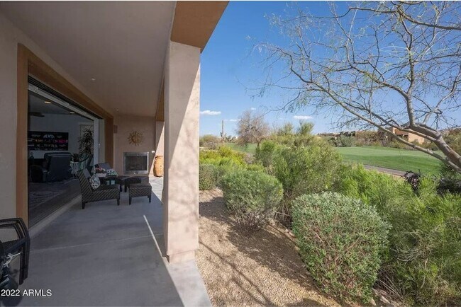 Building Photo - 10260 E White Feather Ln