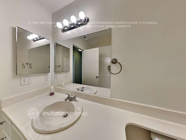 Building Photo - 8653 Northstar Dr