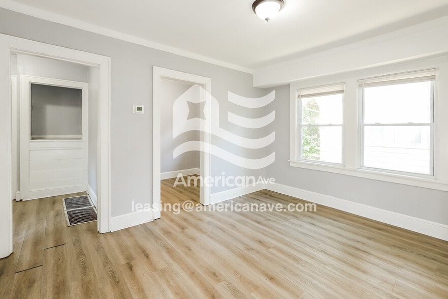 Building Photo - 5530 Garfield Ave