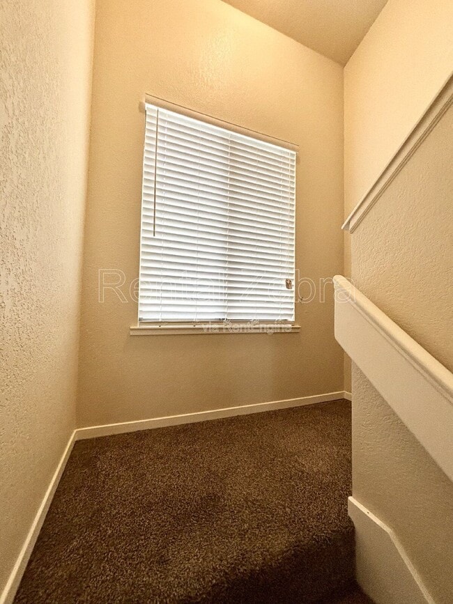 Building Photo - 3072 Colony Park Dr