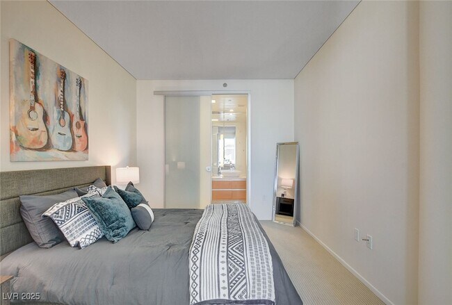 Building Photo - 3726 S Las Vegas Blvd