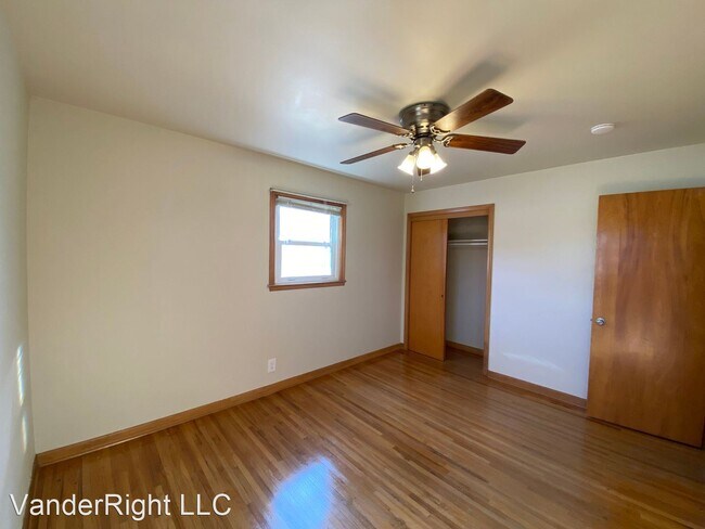 Building Photo - 3 br, 2 bath House - 2512 S Lyndale Ave