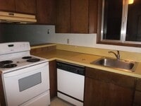 Building Photo - Nice Upstairs Unit  A Few Blocks From Campus. in Corvallis