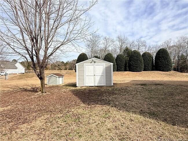 Building Photo - 3917 Barnsdale Dr