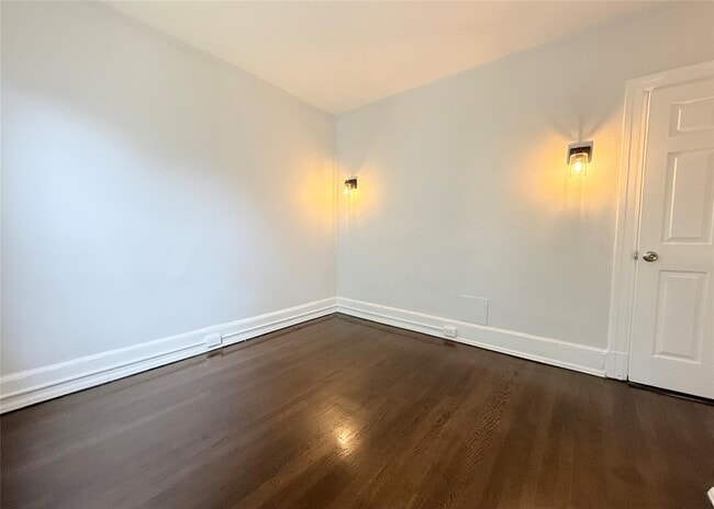 Building Photo - 230 Mamaroneck Ave