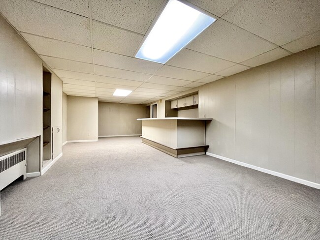 Building Photo - Four Bedroom Home in Grandville