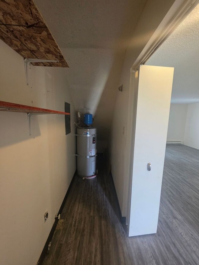 Building Photo - 522 Smithridge Park