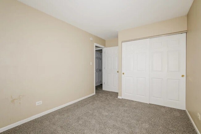 Building Photo - 1381 Alberta Ct