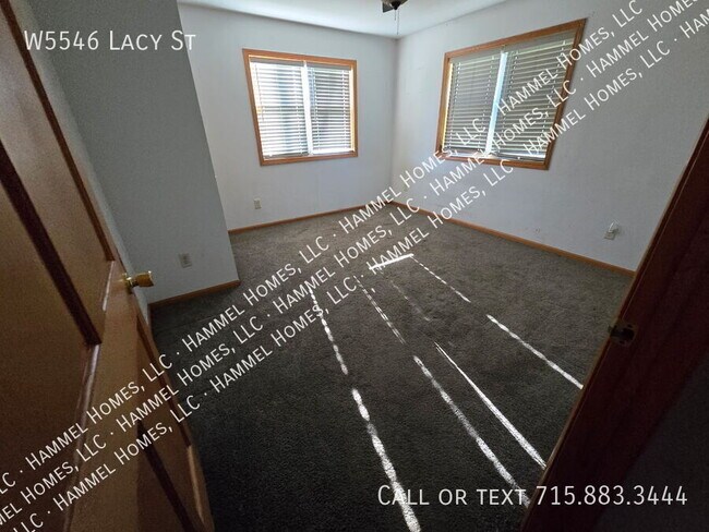 Building Photo - W5546 Lacy St