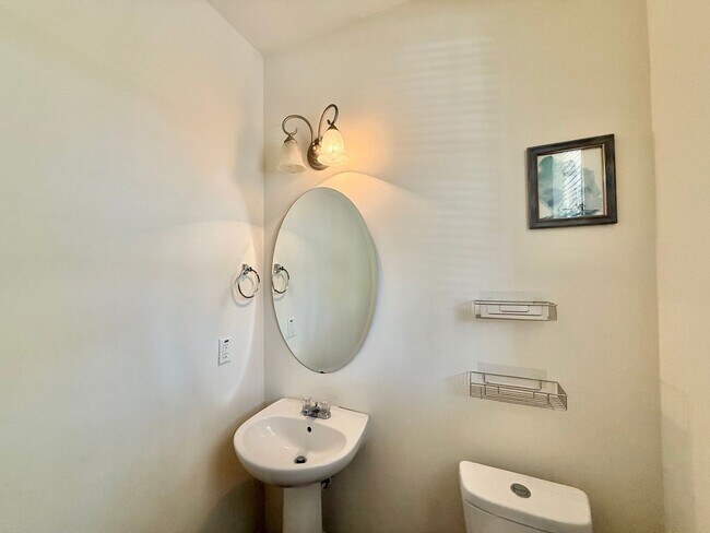Building Photo - Charming 3BD, 2.5BA Raleigh Home Near Interstates, Shopping, Dining, and Downtown Raleigh