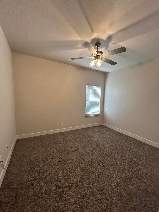 Building Photo - 6906 18th St