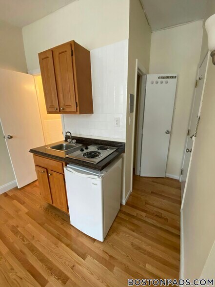 Building Photo - 53 S Huntington Ave