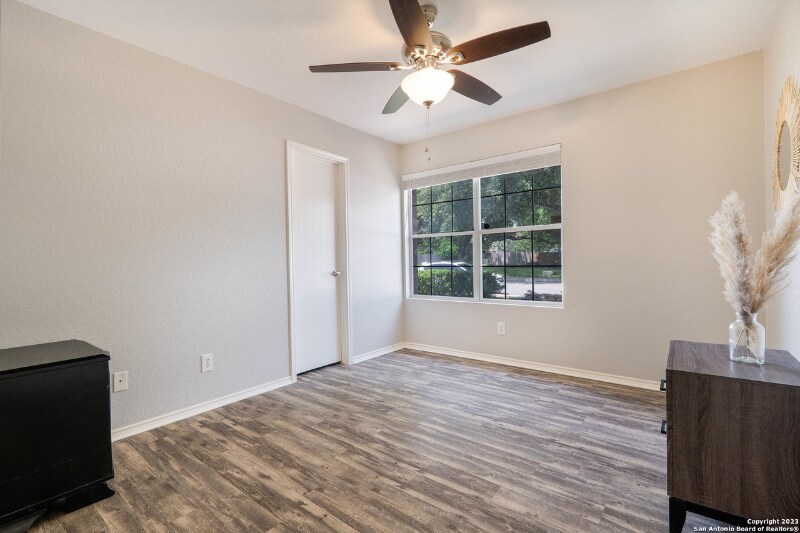 Building Photo - 6706 Tezel Oaks
