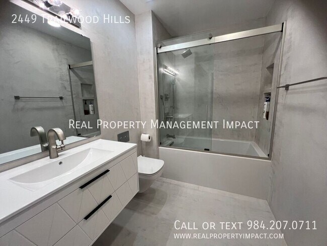 Building Photo - 2449 Trailwood Hills Dr