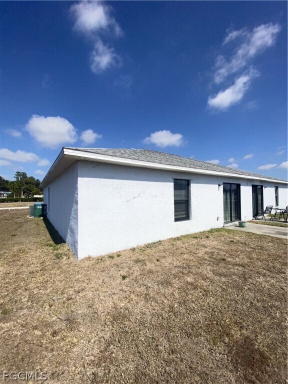 Building Photo - 928 SW 39th Terrace