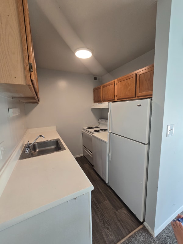 Building Photo - 1221 Nelson St