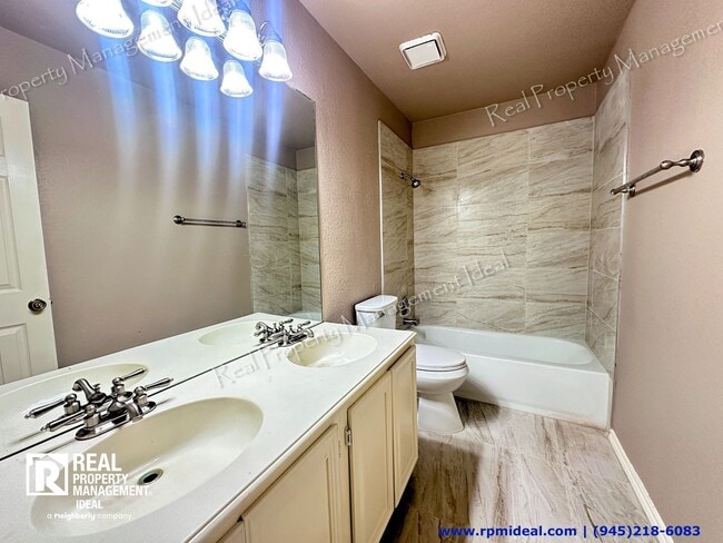 Building Photo - 8801 Vernon Ct