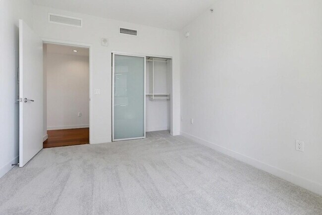 Building Photo - Skyline Views & Sophisticated Corner Living at Aria in Cortez Hill