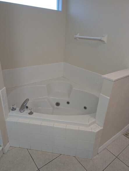 Building Photo - 36 Spring Meadows Dr