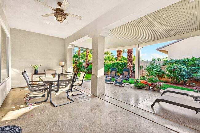 Building Photo - 40856 Calle Desierto