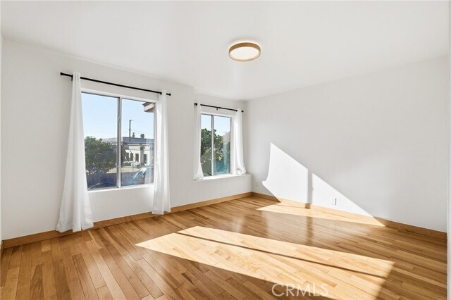 Building Photo - 1703 W 25th St