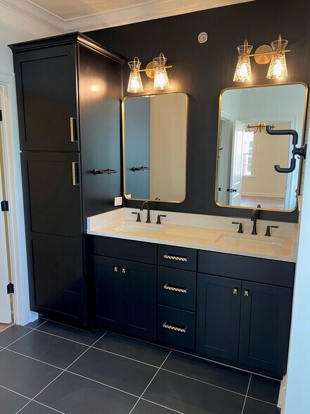 Building Photo - 12085 River Beauty Loop