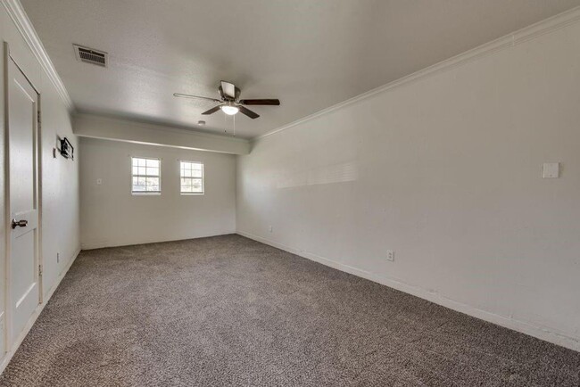 Building Photo - For Lease – Newly Renovated Home in the He...