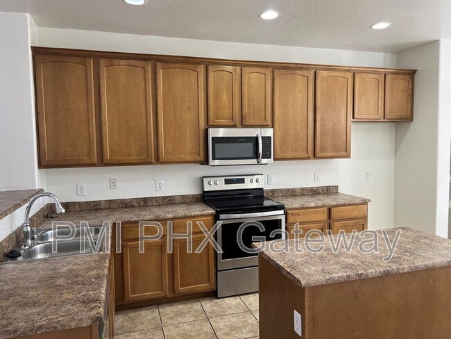 Building Photo - 4196 S Mariposa Dr