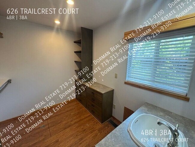 Building Photo - 626 Trailcrest Ct
