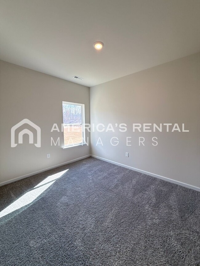 Building Photo - Your New Home Awaits in Hunter's Point at Innsbrooke in Pinson, AL! Available to View Now!