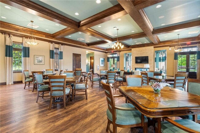 Building Photo - Gorgeous 3/2 in Oakmont!!!