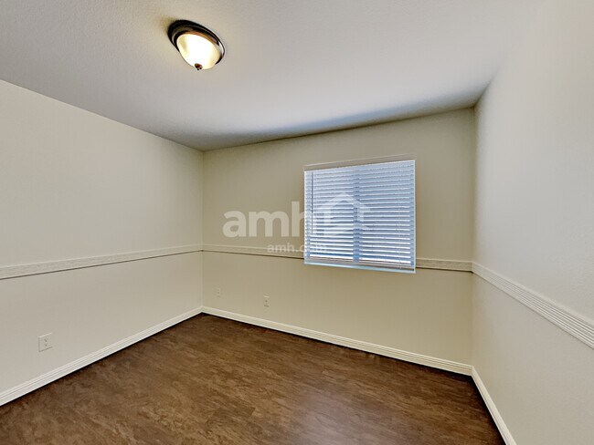 Building Photo - 16215 N 158th Ave