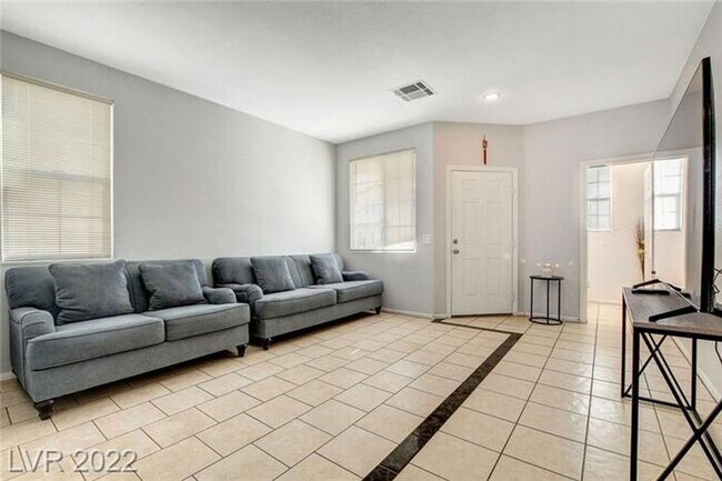Building Photo - Beautiful Southwest Rental Near Buffalo & Warm Springs!