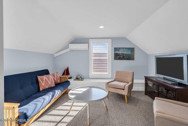 Building Photo - 102 4th Ave