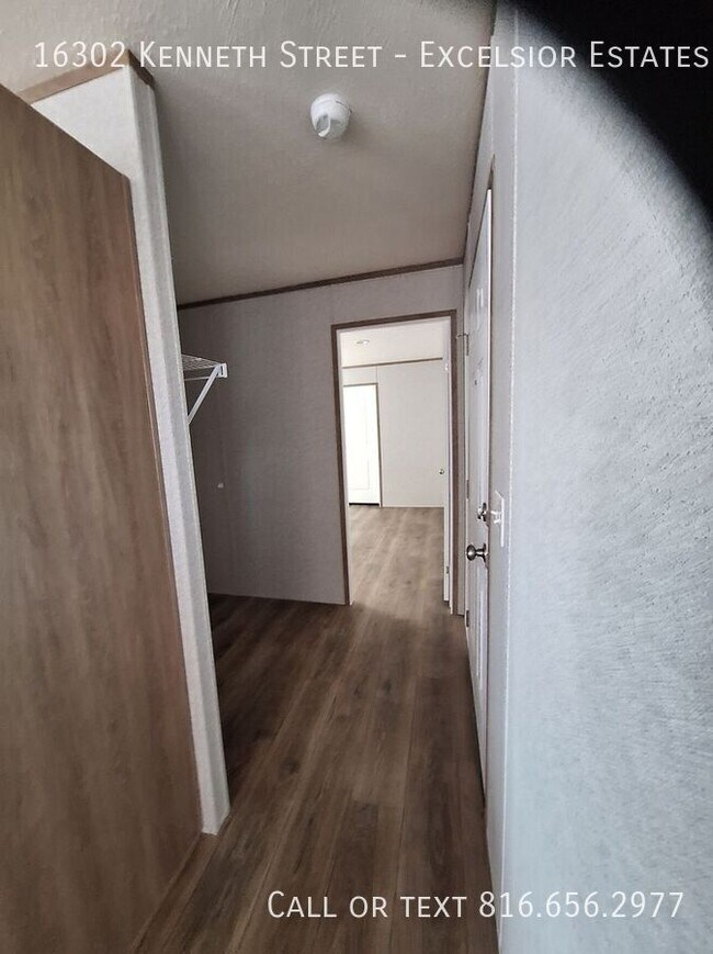 Building Photo - 16302 Kenneth Dr