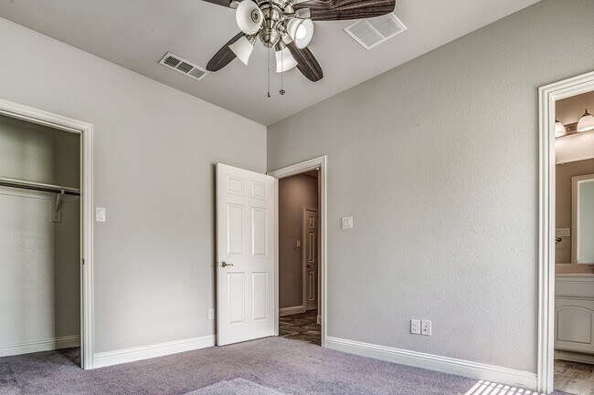 Building Photo - 14015 Steadman Dr