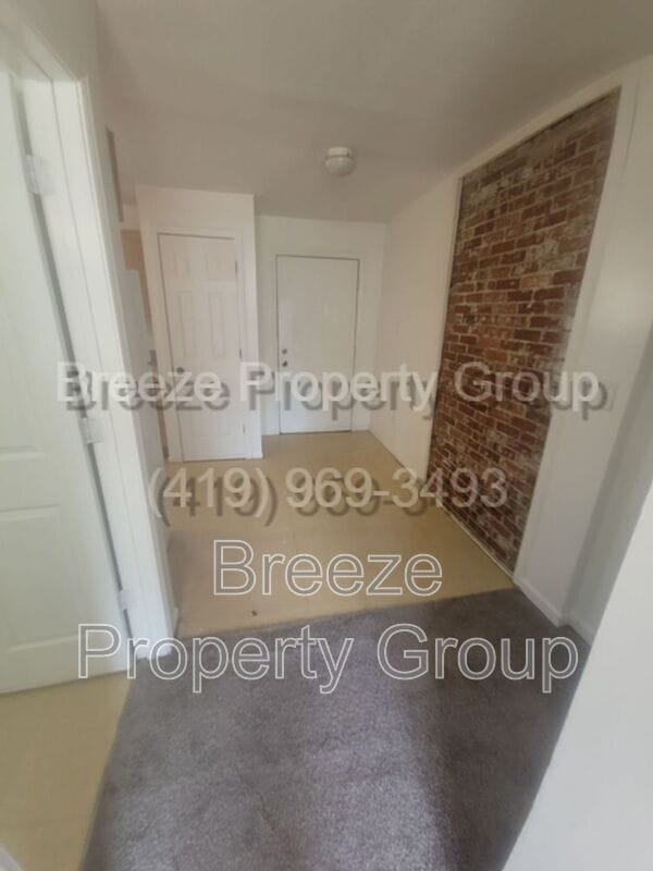 Building Photo - 521 Hope St