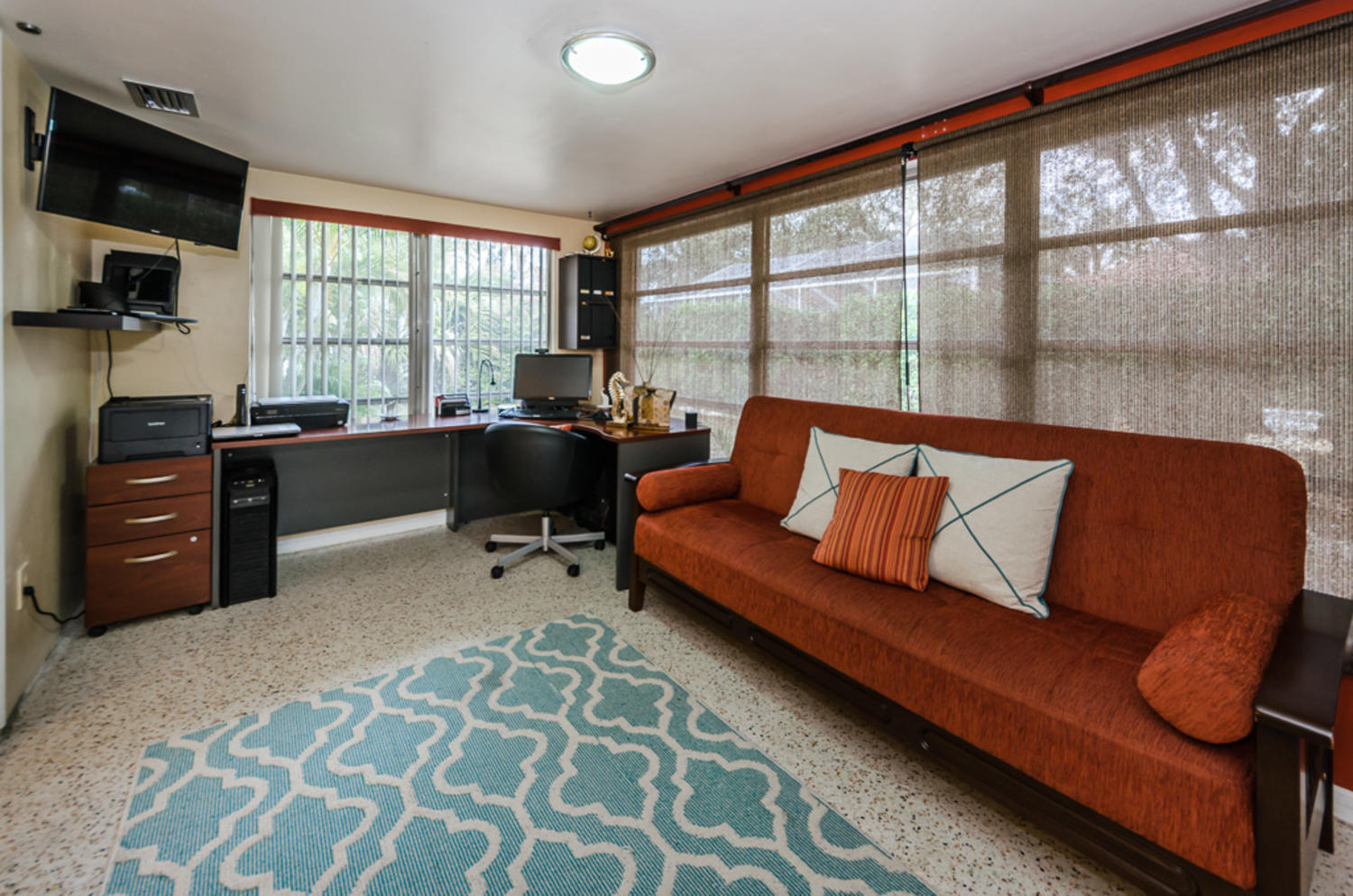 Building Photo - 245 Bel Forest Dr