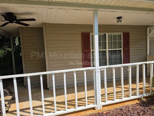Building Photo - 1 Rocking Porch Rd